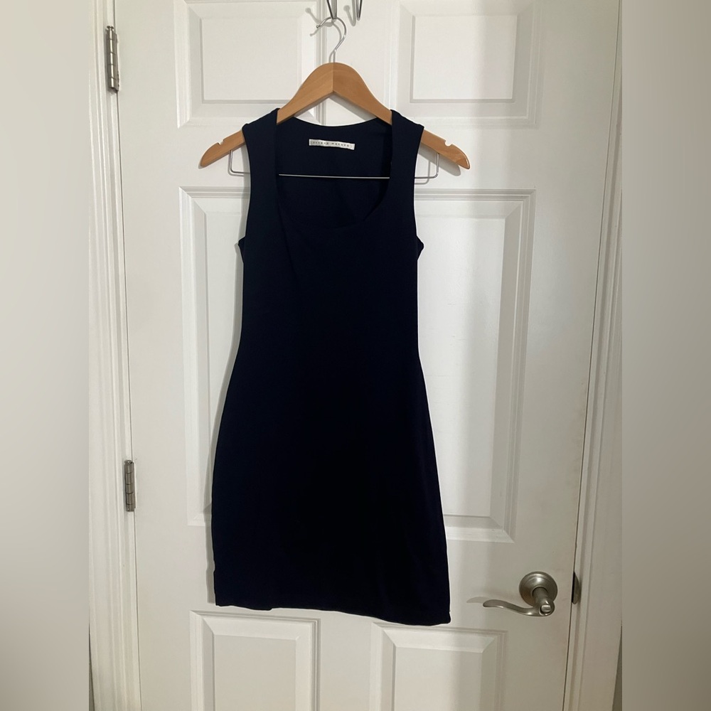 Susana Monaco Classic Fitted Silhouette Navy Sleeveless Mini Dress